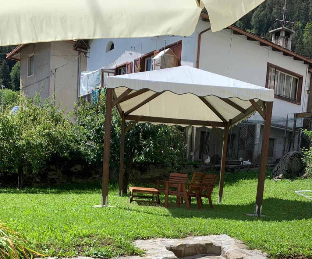 L' Antica Casa Di Maria Lilia Apartment Pieve di Cadore Exterior foto