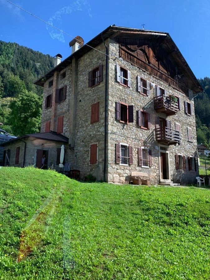 L' Antica Casa Di Maria Lilia Apartment Pieve di Cadore Exterior foto
